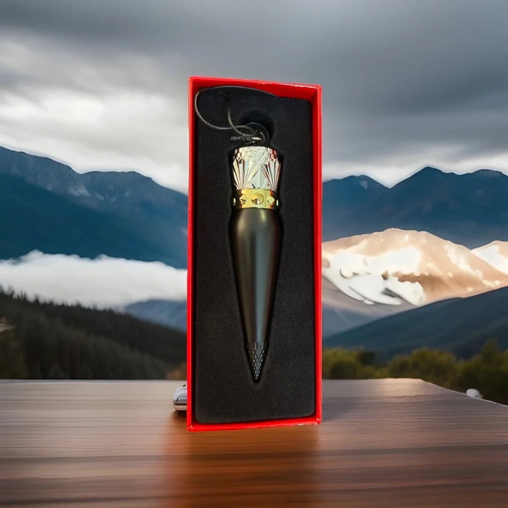 CHRISTIAN‎ LOUBOUTIN - VELVET MATTE LIP Red DRAMADOUCE 005M 0.13 OZ In BOX Money